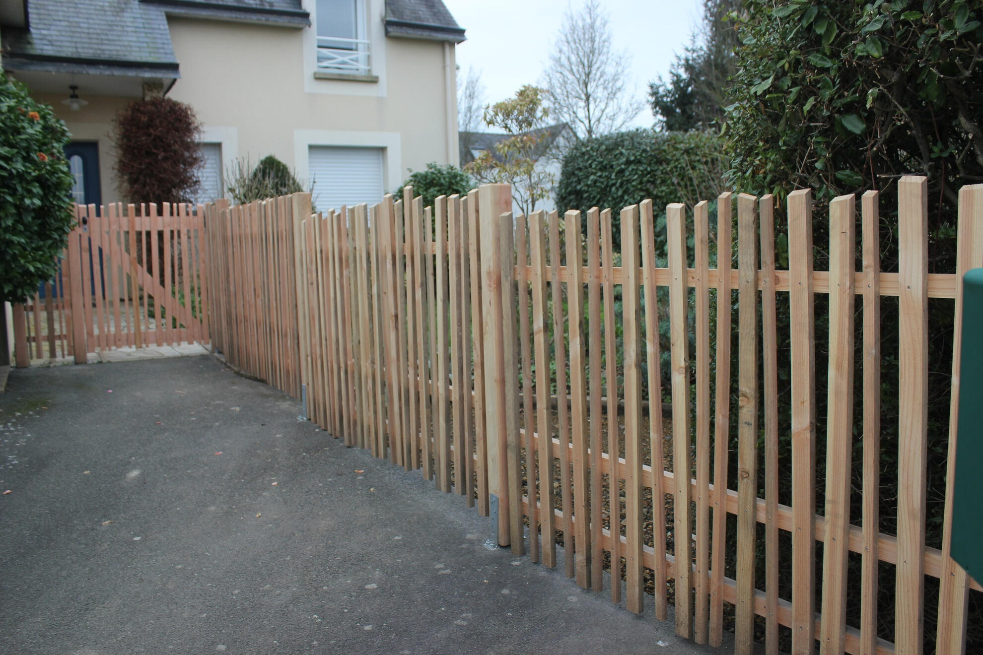 Palissade + portillon en douglas - Betton